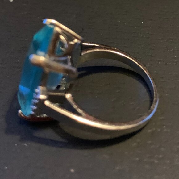Large Square Aquamarine and Topaz Cocktail Ring - Picture 4 of 7